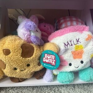 3 big bumbumz and 2 minis